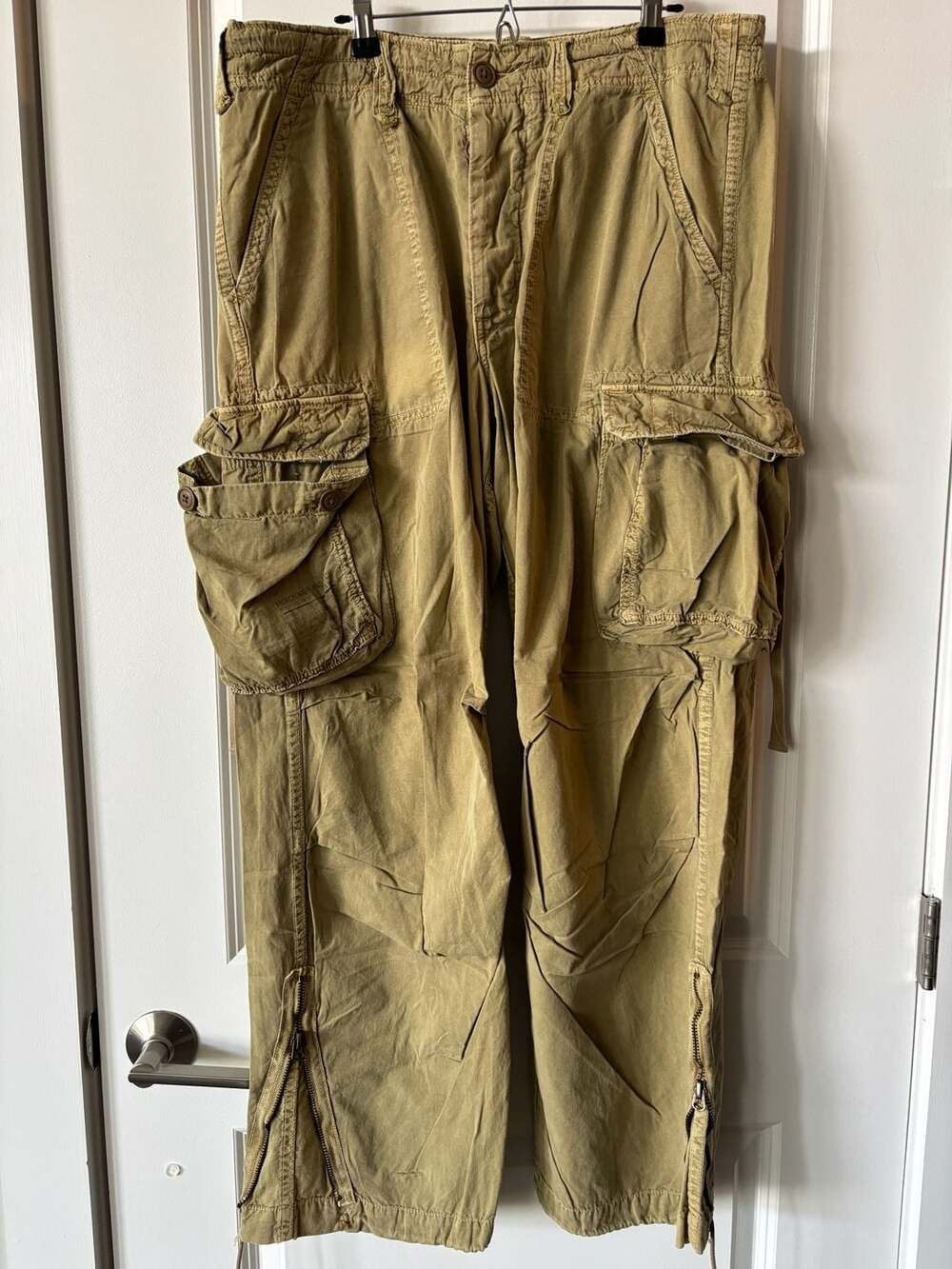 Abercrombie & Fitch Vintage Paratrooper Cargo Pants Khaki Size L (2003 catalog)